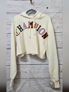 Champion Reverse Weave Cropped Hoodie Large Cream Champion Graphic